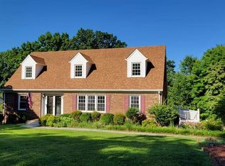 262 Ferndale Dr, Collinsville, VA 24078