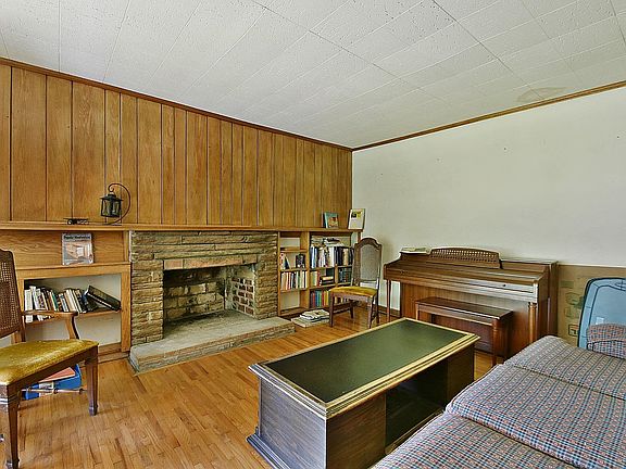 3rd image of 4603 Pinecrest Dr