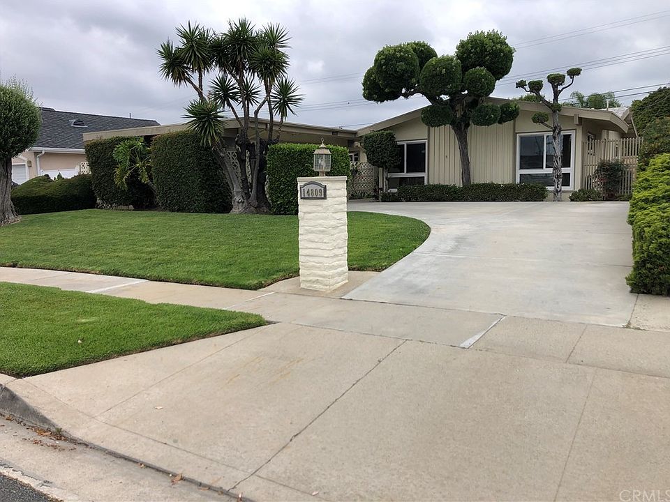 1st image of 14809 Tacuba Dr