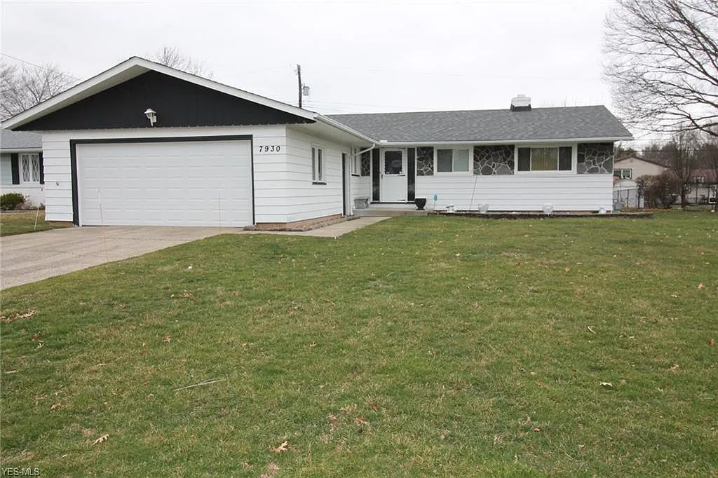 7930 Royal Ridge Dr photo 1