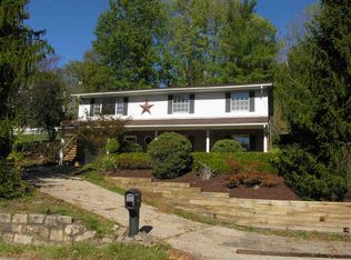 233 Oakwood Rd, Charleston, WV 25314