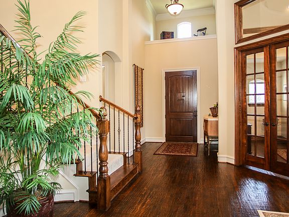 3rd image of 4027 Bal Harbour Ln