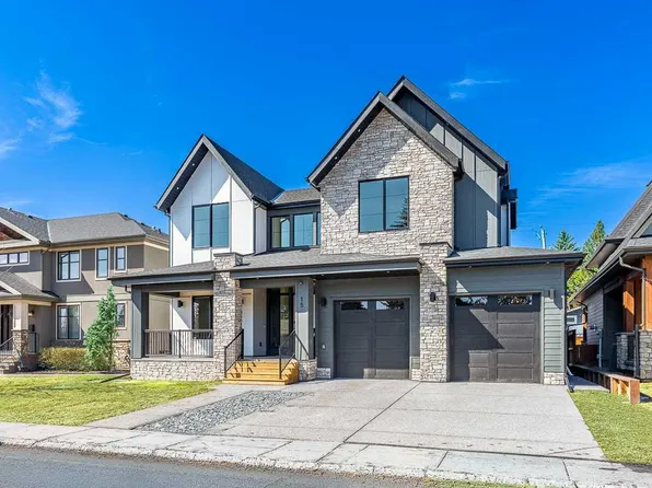 15 E 42nd St SW, Calgary, AB T3C 1Y2