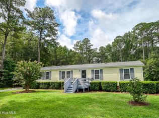 120 S Burning Tree Dr, Hampstead, NC 28443