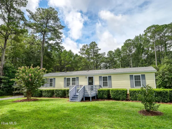 120 S Burning Tree Drive, Hampstead, NC 28443