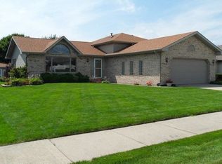 589 Lindsay St, Manteno, IL 60950