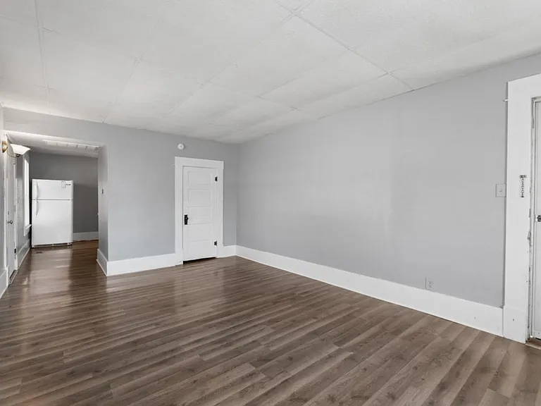 522 School St — Photo 10