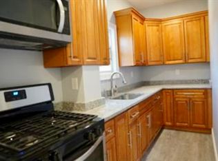 114 Winthrop St, Brockton, MA 02301
