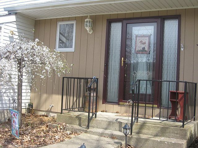 1st image of 41 Oakwood Dr