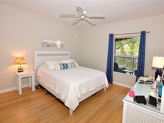 5th image of 5060 Fairways Cir APT F204
