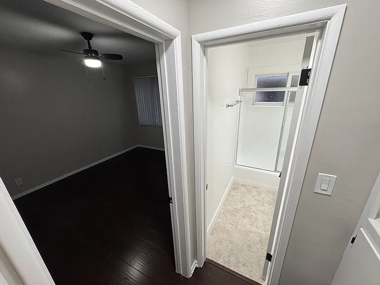 6000 Franklin Avenue — Photo 13