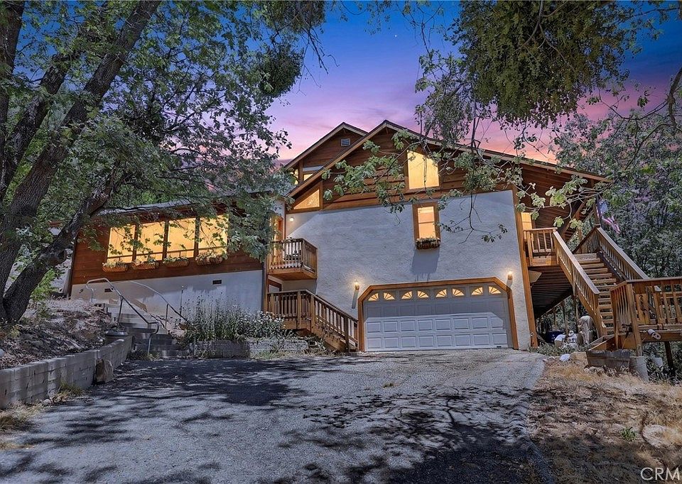 1st image of 77 Park Dr