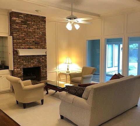 3rd image of 2904 Laguna Ct