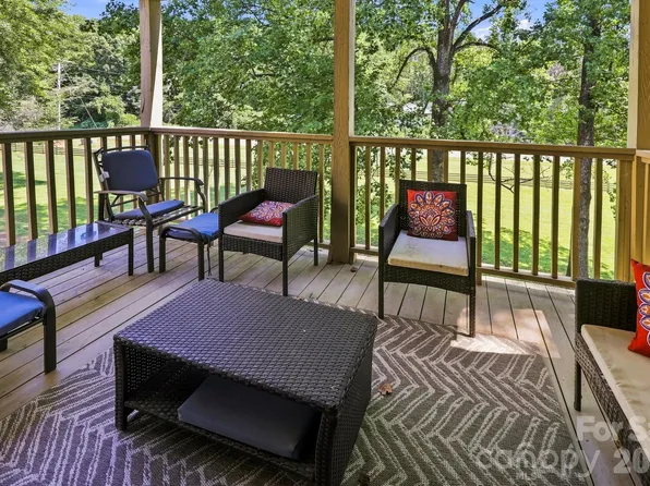 160 Whitney Blvd #49, Lake Lure, NC 28746