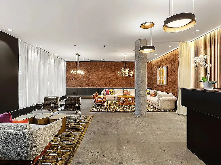 517 W 29th St #7G — Photo 8