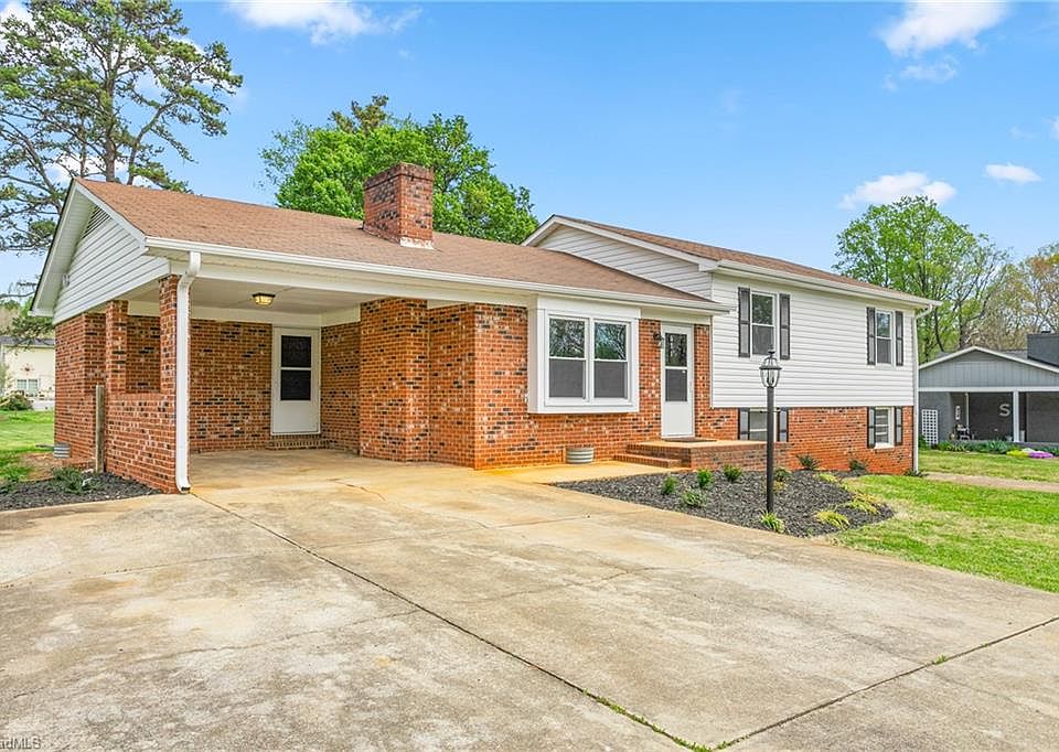 2nd image of 671 Green Meadows Dr