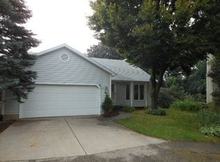 7177 E Valley Ridge Dr, Madison, WI 53719