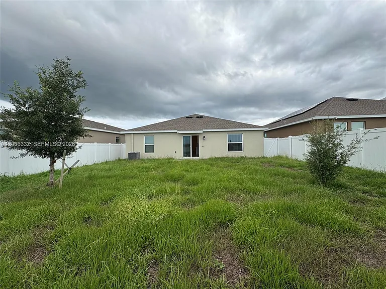 640 Daring Dr — Photo 13
