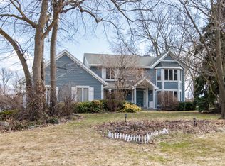 4540 S Sommerset Dr, New Berlin, WI 53151