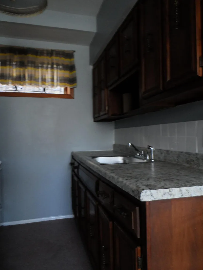 97 Hillside Ave photo 1
