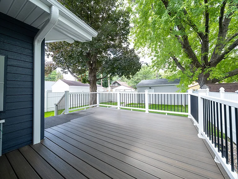 2916 Johnson St NE — Photo 26