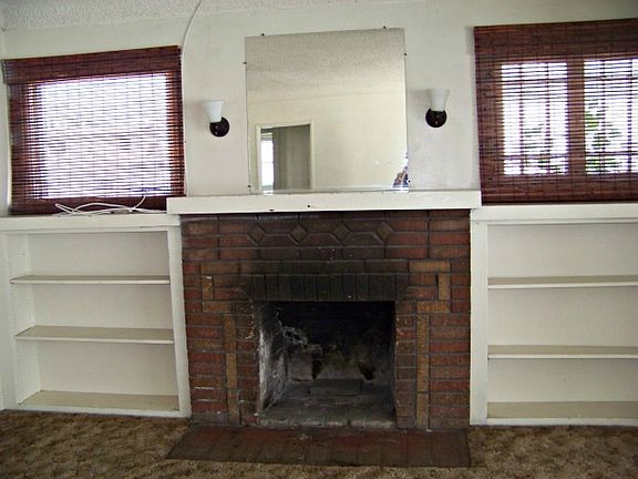 5th image of 3340 N East St