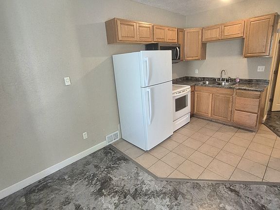 5th image of 314 3rd Ave N #2