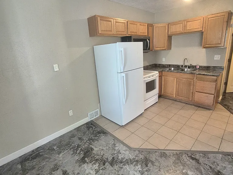 314 3rd Ave N #2 — Photo 5