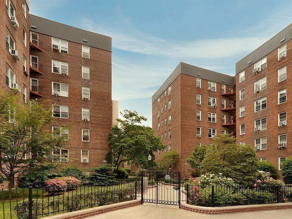 1st image of 6638 Yellowstone Blvd #5D