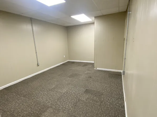 125 N Holden St #H, Warrensburg, MO 64093