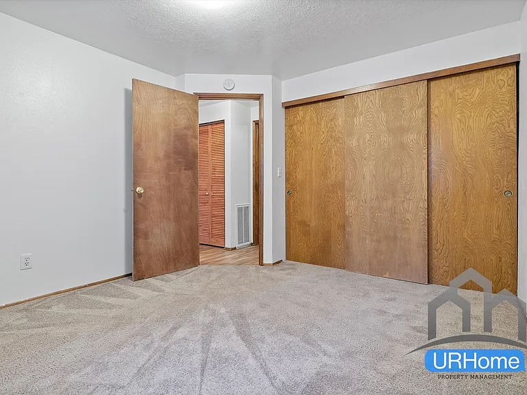 400 SE 169th Ave — Photo 12