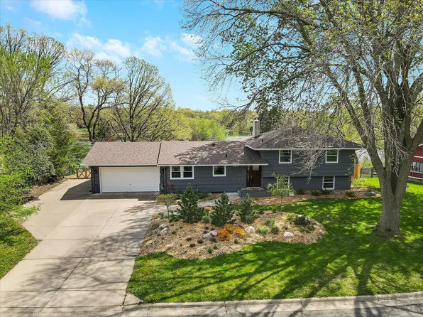 2532 Crestline Dr, White Bear Lake, MN 55110
