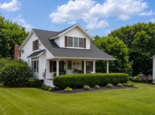 5111 Vera Cruz Rd, Emmaus, PA 18049