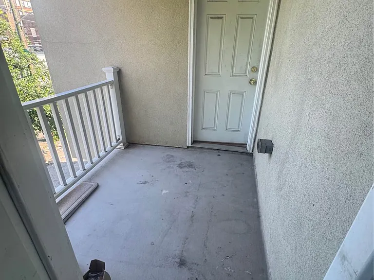 1409 W Thompson St #B — Photo 4