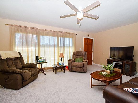 2nd image of 4329 Fontaine Dr