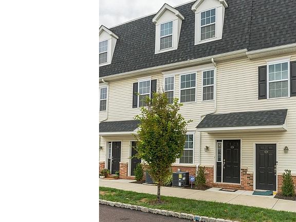 2nd image of 4463 Driftwood Dr #123