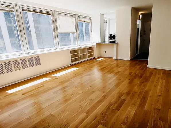 130 Water Street 12H image 1 of 14
