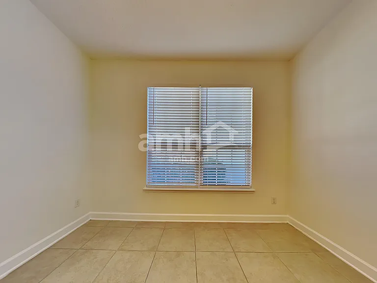 321 Gianna Way — Photo 5