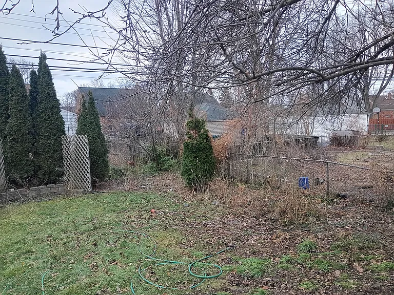 1649 Hollywood St — Photo 24