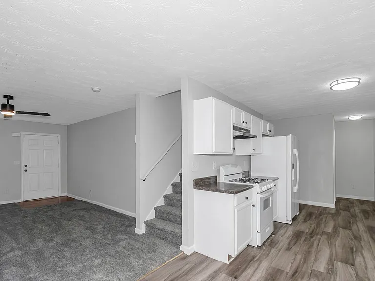 2542 Walter Way — Photo 10