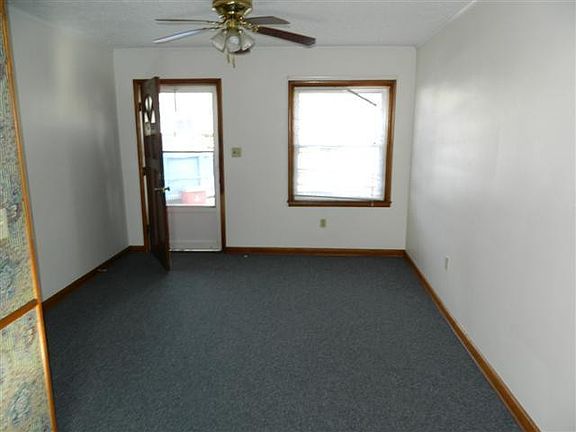4th image of 118 Allnutt Dr #120
