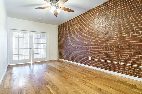 Rented by Capri Jet Realty Corp | media 23