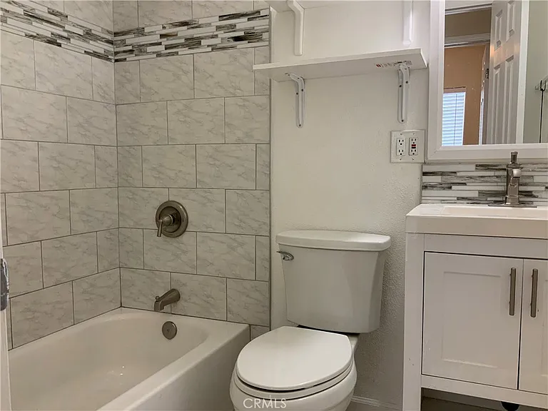 15142 Georgia Ave — Photo 24