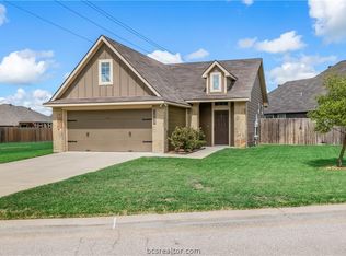 1043 Venice Dr, Bryan, TX 77808