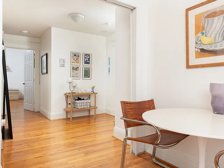 464-466 Commonwealth Ave #206 — Photo 9