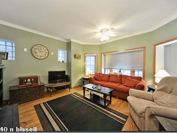 5th image of 1940 N Bissell St #421