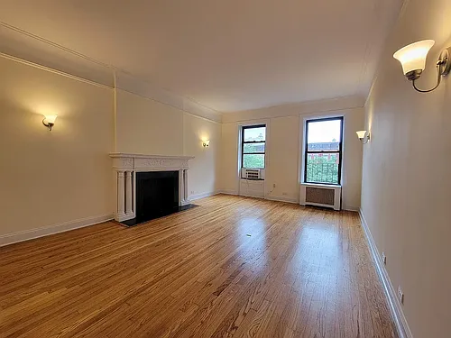 251 W 81st St #5Q Photo 1