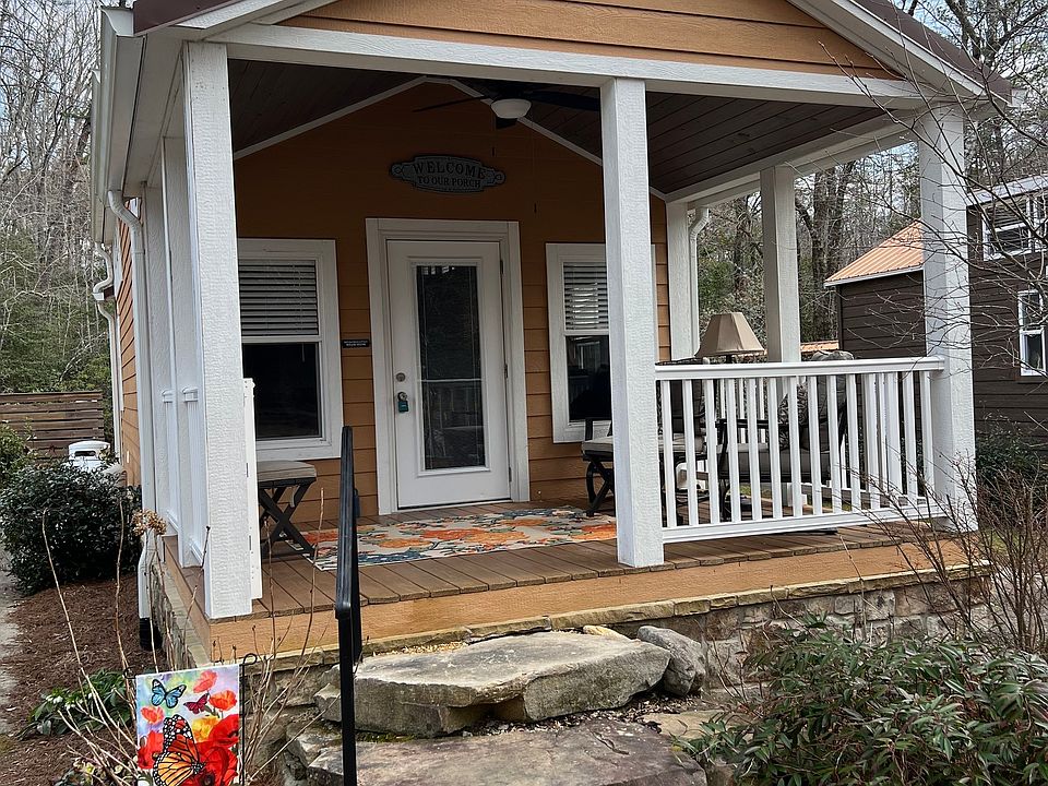 1st image of 4960 Laurel Lodge Rd #2