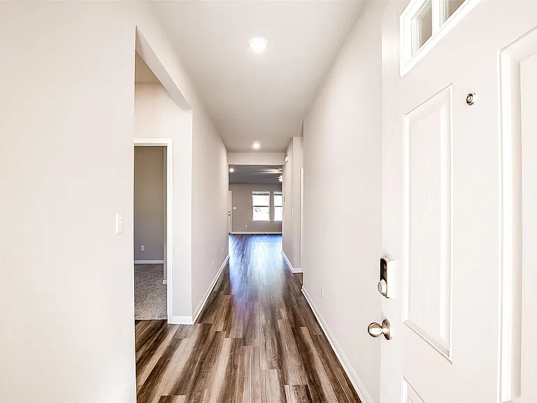 1601 Longhorn Ranch Dr — Photo 4