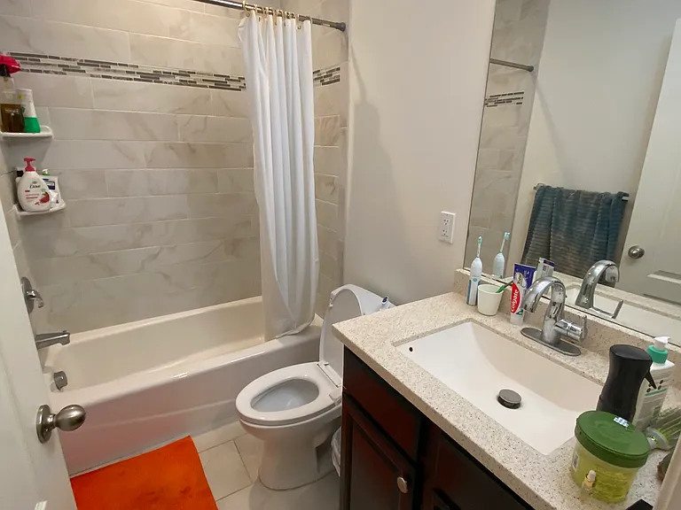 Hall Dr — Photo 8